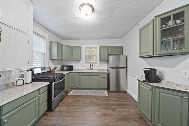 136 E Chestnut Street, Adrian, MI 49221