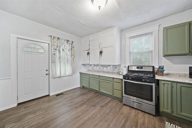 136 E Chestnut Street, Adrian, MI 49221