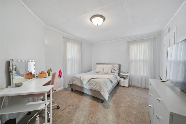 136 E Chestnut Street, Adrian, MI 49221