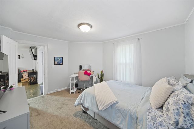 136 E Chestnut Street, Adrian, MI 49221