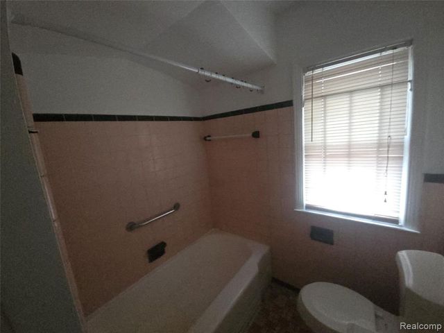 14068 Carlisle Street, Detroit, MI 48205