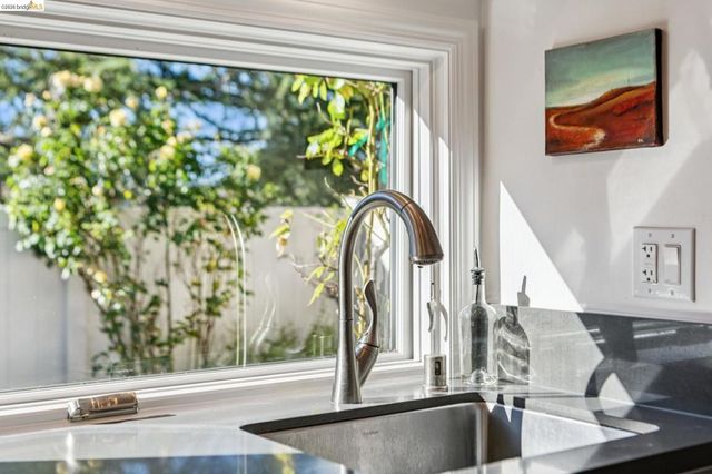 1912 Ascot Dr, Moraga, CA 94556