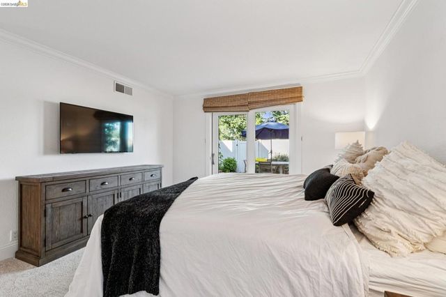 1912 Ascot Dr, Moraga, CA 94556