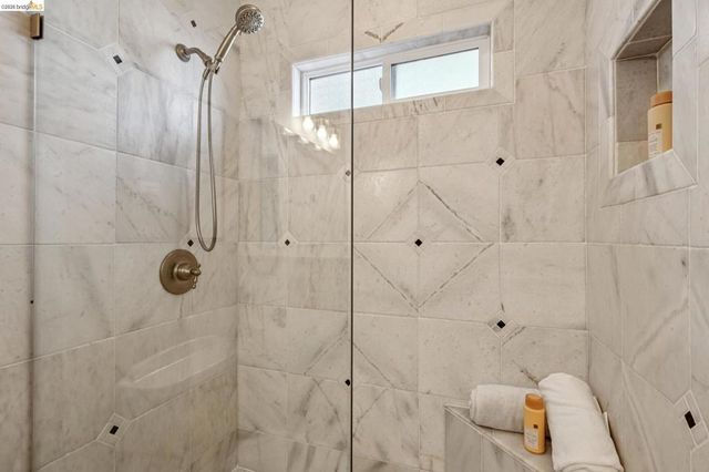 1912 Ascot Dr, Moraga, CA 94556