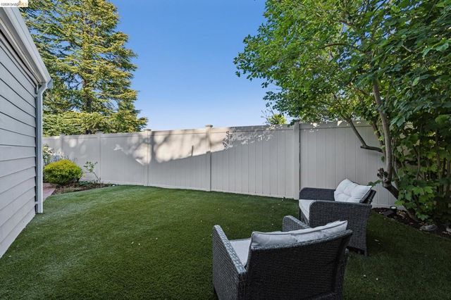 1912 Ascot Dr, Moraga, CA 94556