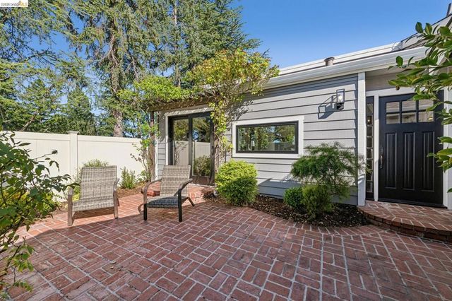 1912 Ascot Dr, Moraga, CA 94556