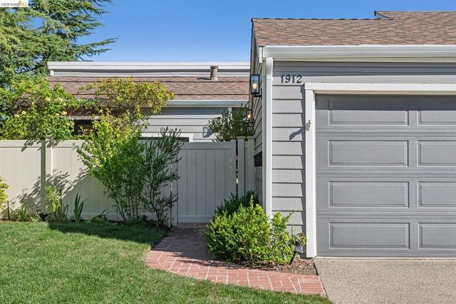 1912 Ascot Dr, Moraga, CA 94556