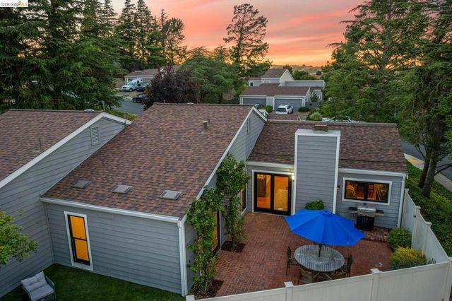 1912 Ascot Dr, Moraga, CA 94556