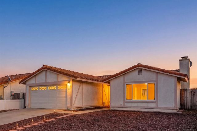 7427 Kamwood St, San Diego, CA 92126