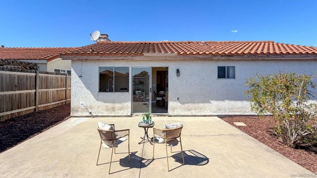 7427 Kamwood St, San Diego, CA 92126