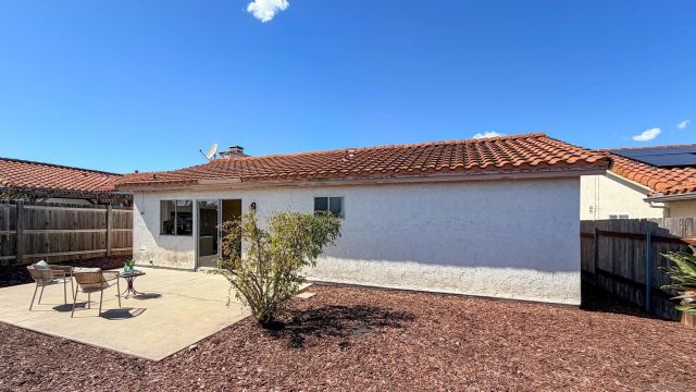 7427 Kamwood St, San Diego, CA 92126