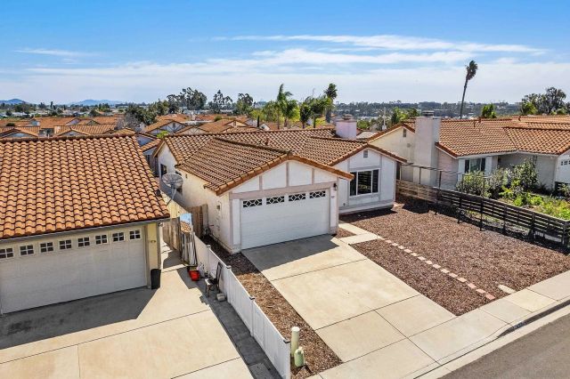 7427 Kamwood St, San Diego, CA 92126