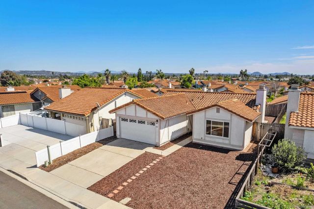 7427 Kamwood St, San Diego, CA 92126