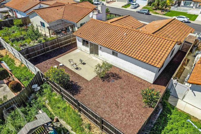 7427 Kamwood St, San Diego, CA 92126