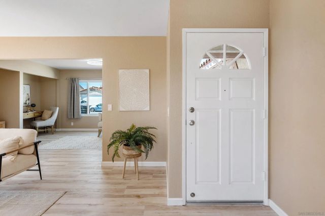 7427 Kamwood St, San Diego, CA 92126