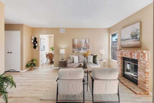 7427 Kamwood St, San Diego, CA 92126