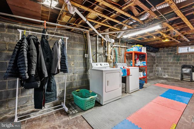 955 EASTER RD, Burlington, NJ 08016