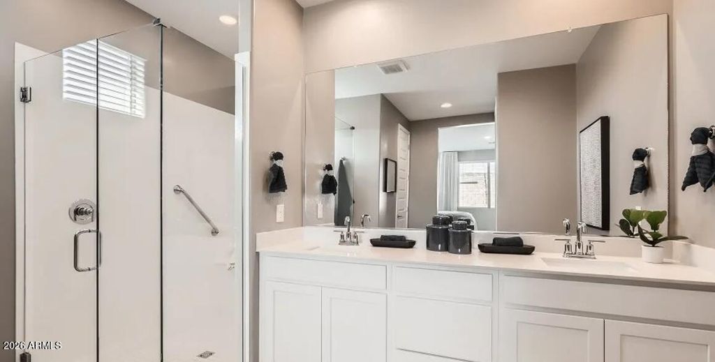 Image 14 of property listing at 17616 W EL CORTEZ Place, Surprise, AZ 85387