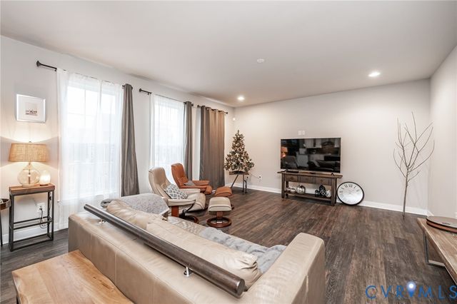 720 Foundry Park Ct, Glen Allen, VA 23059