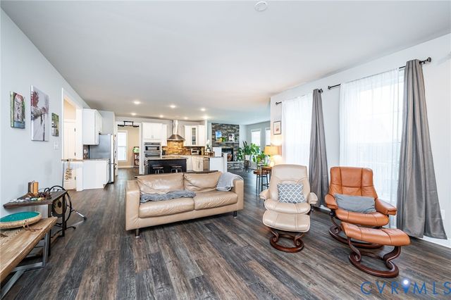 720 Foundry Park Ct, Glen Allen, VA 23059