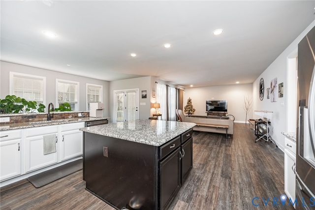 720 Foundry Park Ct, Glen Allen, VA 23059