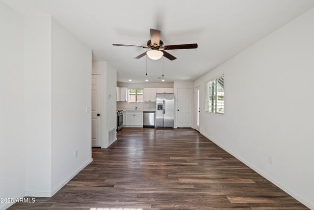4037 S 12th Street 110, Phoenix, AZ 85040