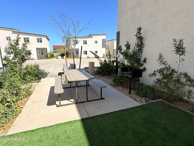 4037 S 12th Street 110, Phoenix, AZ 85040