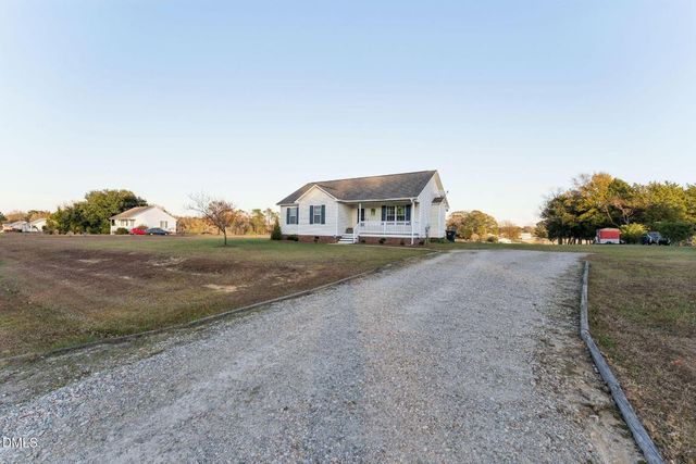 50 Trail Ridge Drive, Benson, NC 27504