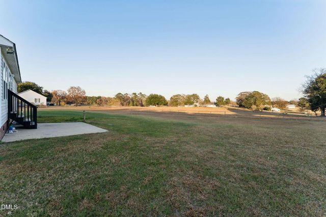 50 Trail Ridge Drive, Benson, NC 27504