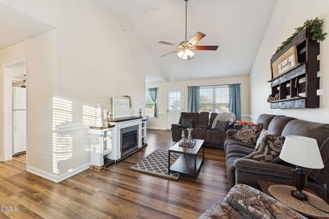 50 Trail Ridge Drive, Benson, NC 27504