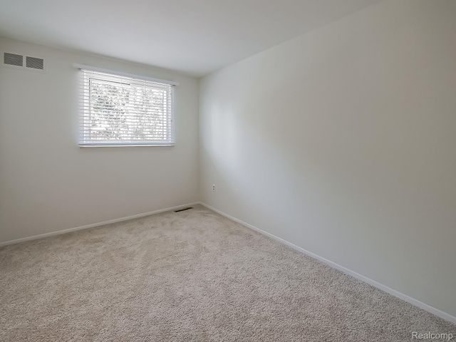 19202 Edward Court, Clinton Charter Township, MI 48038