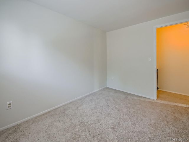 19202 Edward Court, Clinton Charter Township, MI 48038