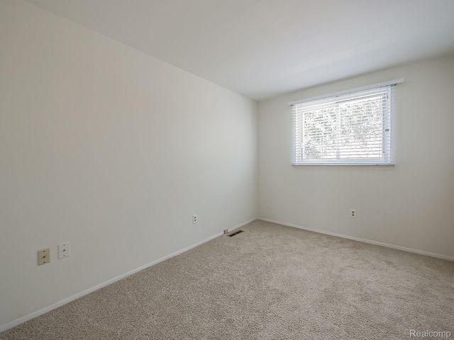 19202 Edward Court, Clinton Charter Township, MI 48038