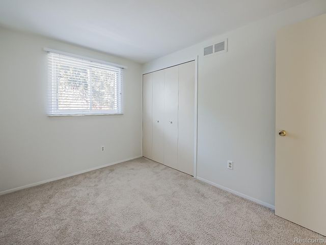 19202 Edward Court, Clinton Charter Township, MI 48038