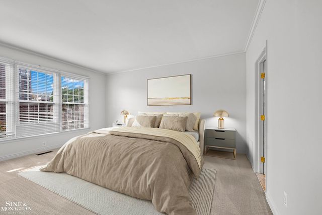 9004 Harbor Place Drive, St Clair Shores, MI 48080