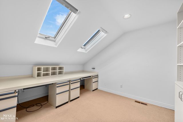 9004 Harbor Place Drive, St Clair Shores, MI 48080