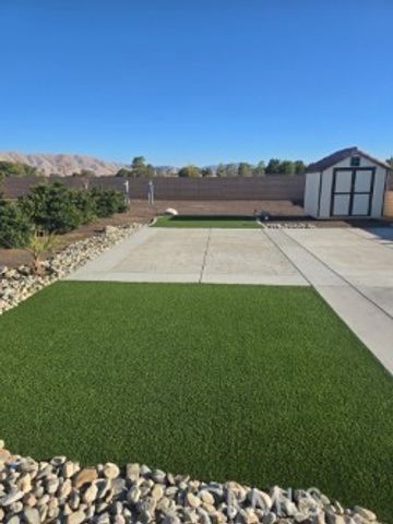 19365 Tournament, Apple Valley, CA 92308