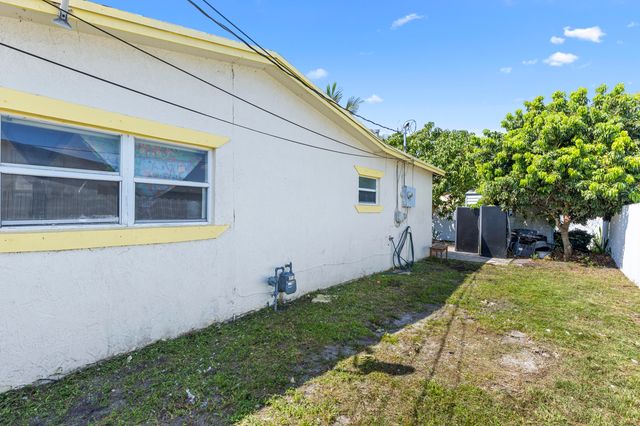 1531 NW 63rd Avenue, Sunrise, FL 33313