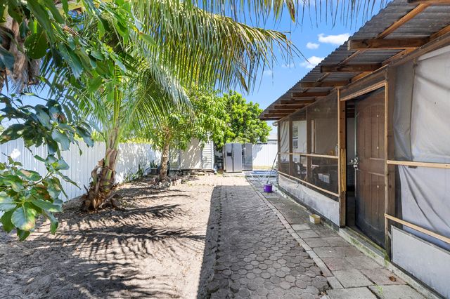 1531 NW 63rd Avenue, Sunrise, FL 33313