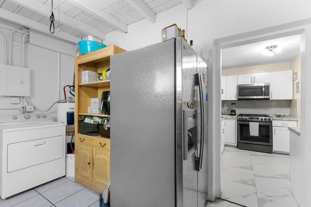 1531 NW 63rd Avenue, Sunrise, FL 33313