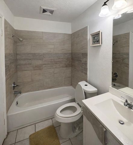 7837 Pacific Pearl Street, Houston, TX 77072