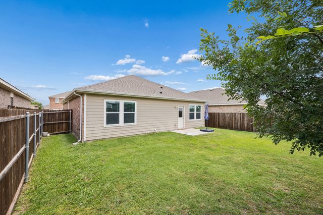 1601 Shadow Hawk, Fort Worth, TX 76052