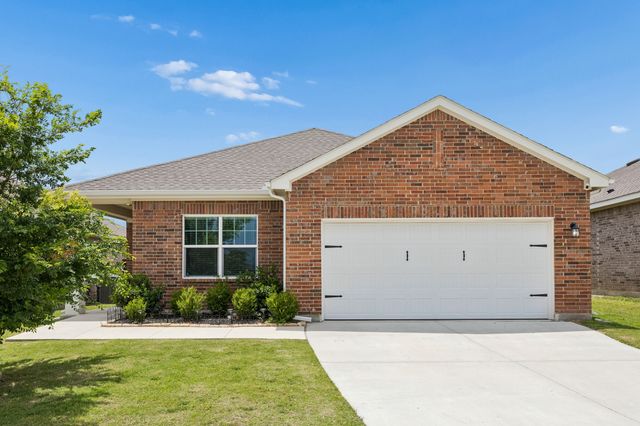 1601 Shadow Hawk, Fort Worth, TX 76052