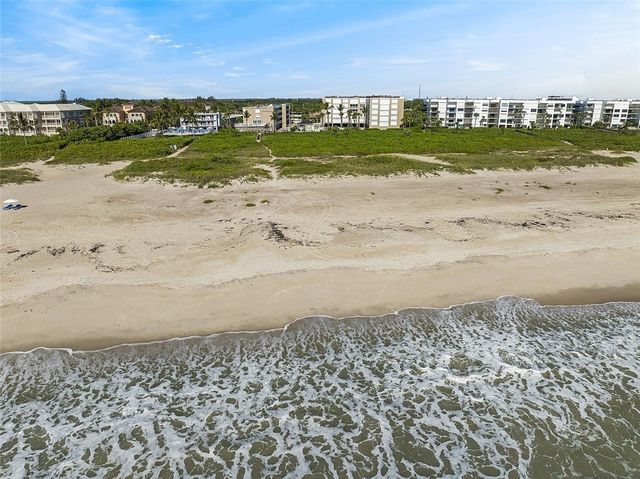 1536 Ocean Drive 201B, Vero Beach, FL 32963