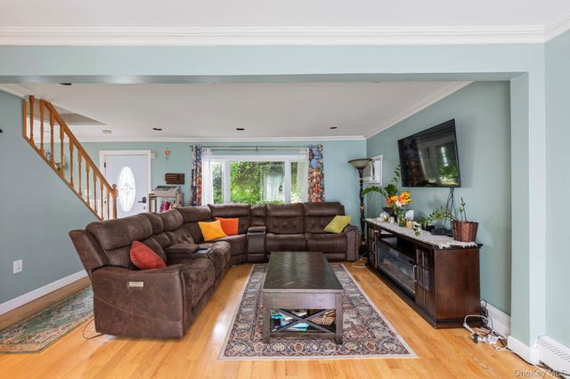 149 Coach Lane, Levittown, NY 11756