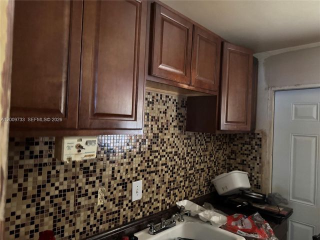 5224 NW 24th Ct, Miami, FL 33142