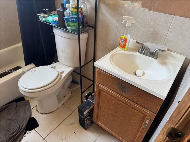 5224 NW 24th Ct, Miami, FL 33142
