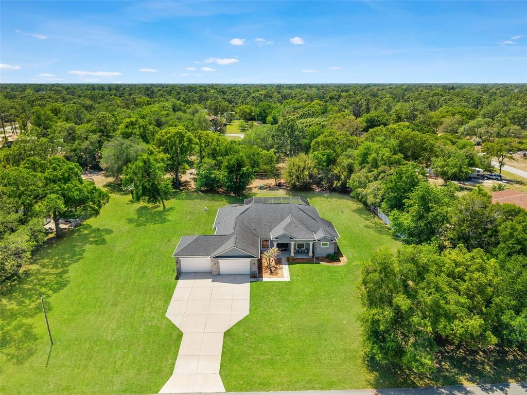 Image 43 of property listing at 2111 MAXIMILIAN AVENUE, Spring Hill, FL 34609