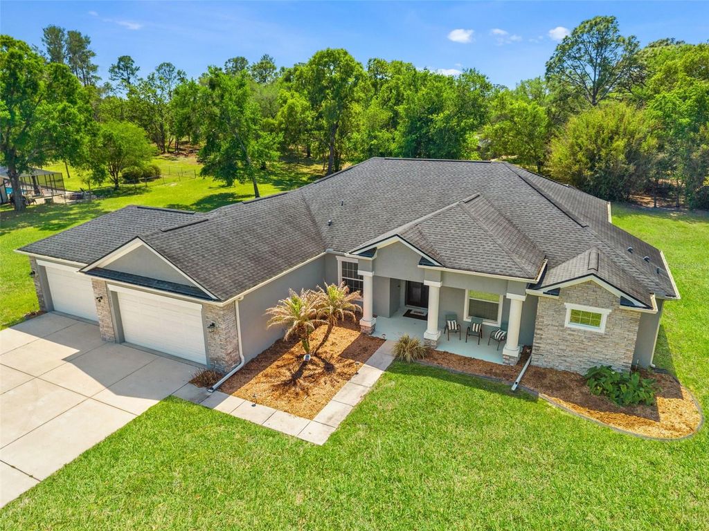 Image 45 of property listing at 2111 MAXIMILIAN AVENUE, Spring Hill, FL 34609