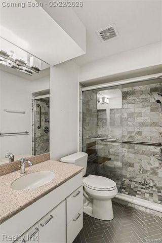 670 Camden Court, Rochester Hills, MI 48307
